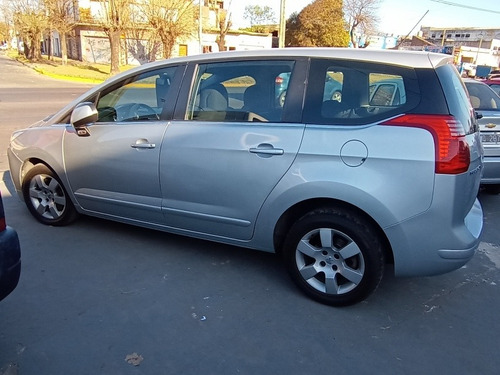 Imagen 12 de 16 de Peugeot 5008 2014 1.6 Allure 156cv