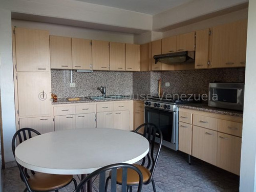 Imagen 20 de 30 de Apartamento En Venta Zona Centro Barquisimeto Rah 23-10318 // Invierta Seguro Con Rentahouse//