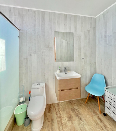Sólida Casa En Venta Con Preciosas Vistas Al Mar, Zapallar