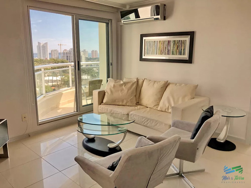 Venta Apartamento De 2 Dormitorios 2 Baños En Complejo Ocean Drive Con Vista Panorámica