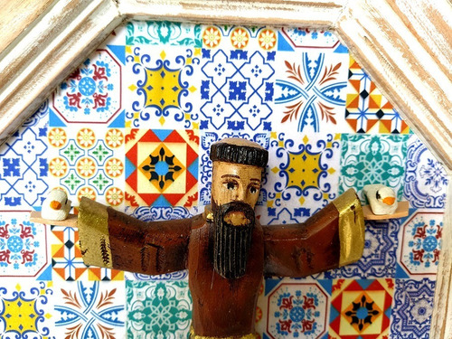 Imagem 4 de 6 de Quadro Decorativo De São Francisco Em Madeira 58x36cm