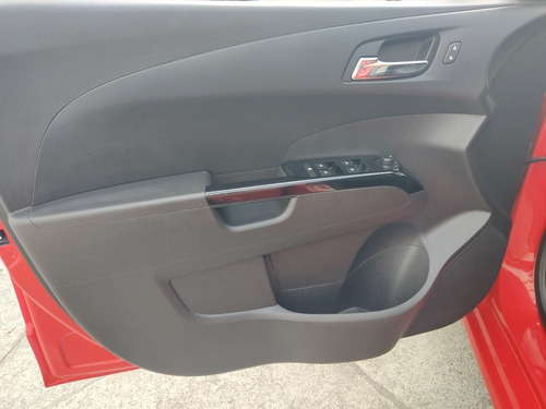 Imagen 11 de 12 de Chevrolet Sonic 2016 1.4 Rs Mt