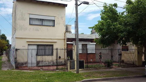 Imagen 2 de 6 de Casa Para 2 Familias En Venta En Ituzaingo Norte