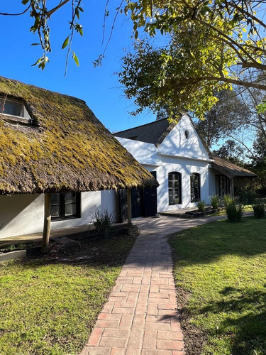 Casa En La Barra