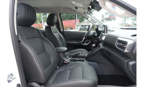 Imagen 12 de 13 de Peugeot Landtrek 4action 2022