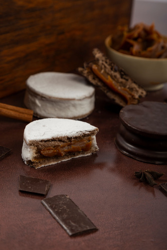 Alfajor Premium Blasus Ddl C/chocolate Y Merengue 12un 900g