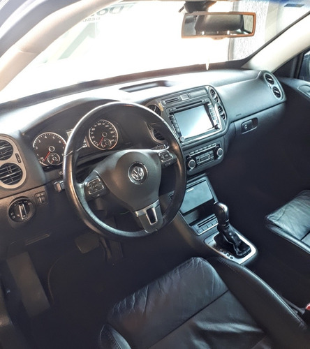 Imagem 2 de 11 de Volkswagen Tiguan 2.0 Tsi 16v Turbo 4p Tiptronic 2012
