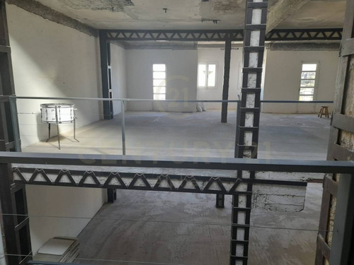 Imagen 7 de 10 de Edificio En Ciudad Vieja 5 Pisos(ex Tarejeta Visa)
