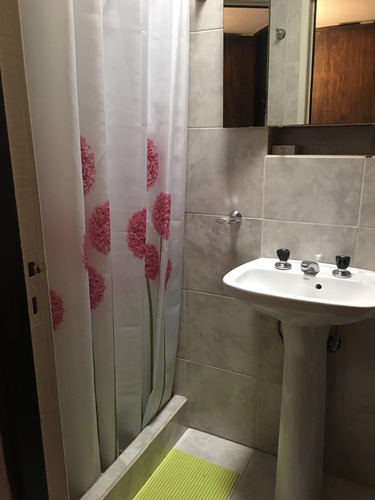 Casa En Chapadmalal Con Lotes Y Departamento Excelente Inversion