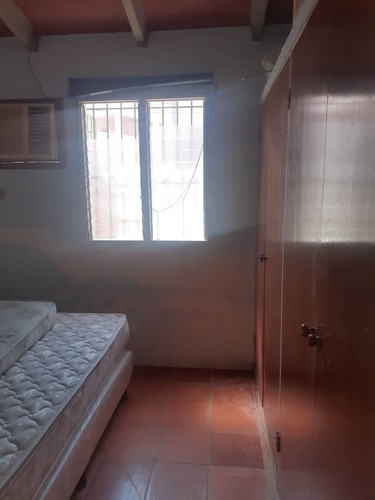 Imagen 11 de 16 de En Venta Amplia Casa En Borburata C-5623919