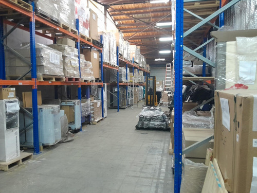 Jose Ananias / Marathon/ 1200 Metros De Bodega Y Oficinas