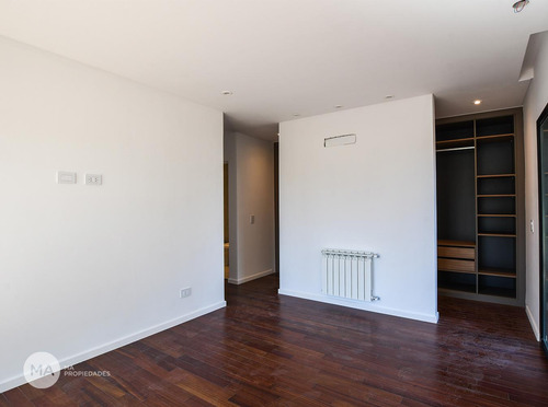 Casa 3 Dormitorios En Venta, Jardín, Piscina - Palos Verdes - Fisherton Rosario
