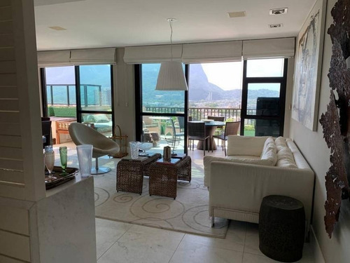 Imagem 19 de 30 de Ocean Front Cobertura Duplex Vista Mar E Pedra Da Gávea 4 Suítes Finamente Decorada Por Arquiteto 251m2 - 2013 - 70370078