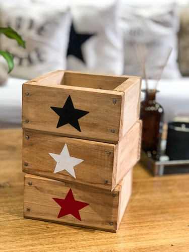 Cajones De Madera Con Estrella