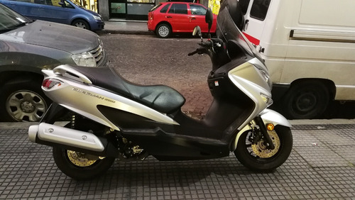 Suzuki Burgman 200 Abs