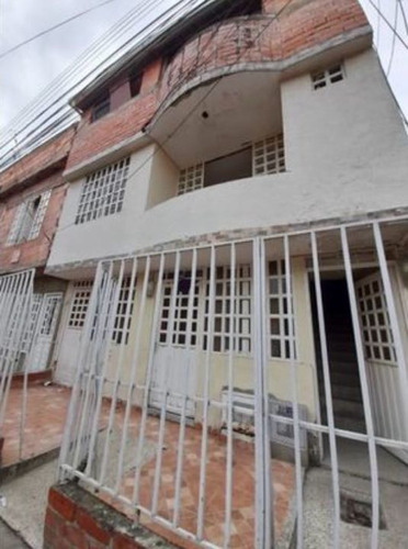 Casa Multifamiliar De Tres Pisos En Venta Barrio Olímpico Palmira