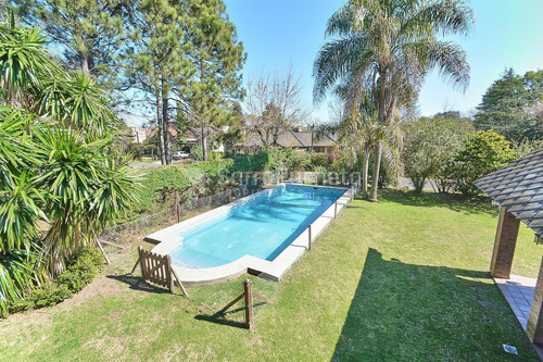 Imagen 14 de 30 de Venta Casa Barrio Cerrado - Country - Banco Provincia - Moreno.