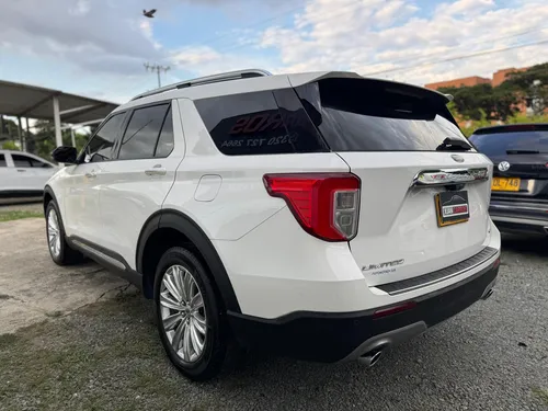 Ford Explorer 2.3 Limited 4x4
