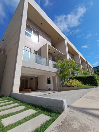 Lorena Inojosa Vende O Alquila Townhouse En Cumbres De Gtpa