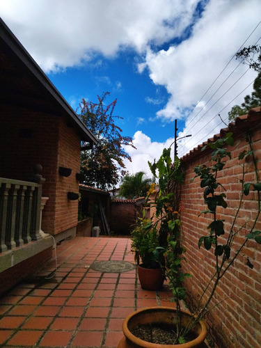 En Venta Bella Casa En San José De Los Altos Kh