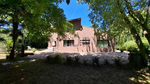 Venta De Casa Y Cabaña En Bosque Peralta Ramos, Mar Del Plata, Buenos Aires, Costa Atlántica