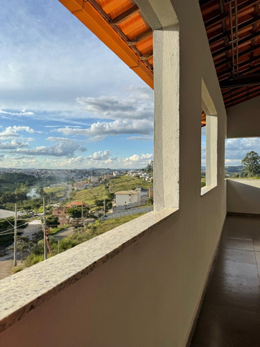 Apartamento Com 2 Quartos Sendo 1 Suite, Cobertura E 2 Vagas De Garagem, À Venda, Bairro São Marcos - Conselheiro Lafaiete