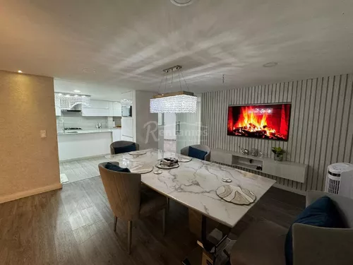 Casa En Arriendo En Loma Del Escobero. Cod A775978