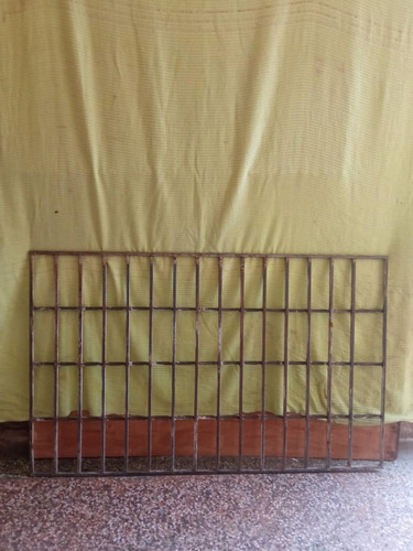 Reja Protectora Cabilla Cuadrada 1/2 1,38 X 0,86 M (Usado)