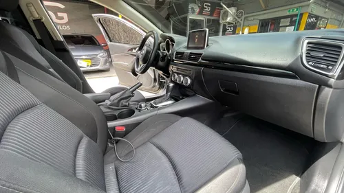 Mazda 3 2.0 Touring At