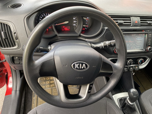 Imagen 17 de 20 de Kia Rio Spice Ub Ex 2015