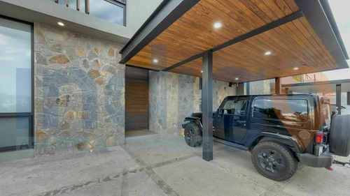 Casa En Venta En Altozano