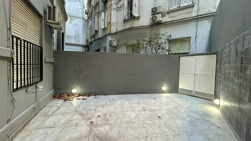 Alquiler Departamento 2 Ambientes Pb, Gran Patio. Recoleta.