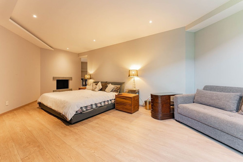 Imagen 18 de 24 de Extraordinaria Casa En Venta Y Renta Con Jardín En Lomas De