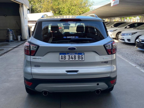 Ginza. Ford Kuga Sel 2.0l Ecoboost 6at Awd 2017