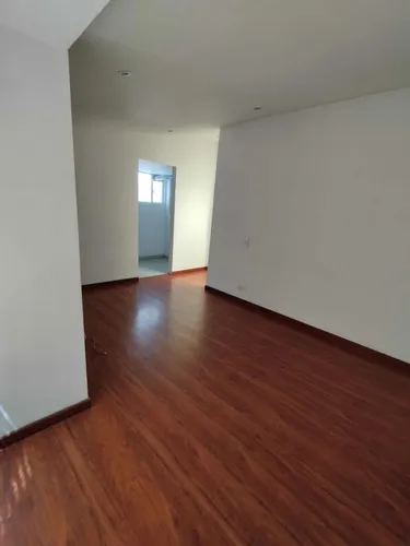 Apt 42 Mts. 02 Hab. 01 Baño. 6to Piso. Excelentes Acabados