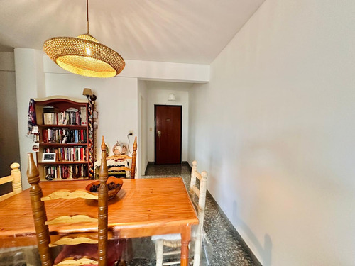 Departamento En Avenida Juan Bautista Alberdi 200