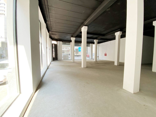 Imagen 4 de 8 de Alquiler Local Comercial Ciudad Vieja - Ituzaingó 1461