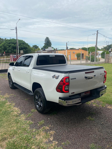 Toyota Hilux 2.8 Cd Srv 177cv 4x4