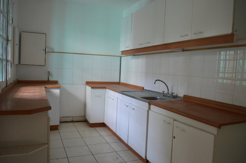 Casa Vintage Preciosa Con Ubicación Privilegiada