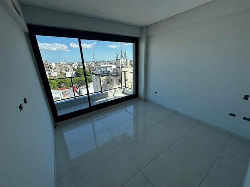 Departamento De 3 Ambientes A Estrenar En Flores. Full Amenities Premium