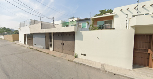 Lujosa Casa En Jiutepec Centro Remate Bancario En La Zona Metropolitana De Cuernavaca Perfecta Inversión Adquiere Tu Patrimonio Hasta En Un 30% De Descuento Sk15