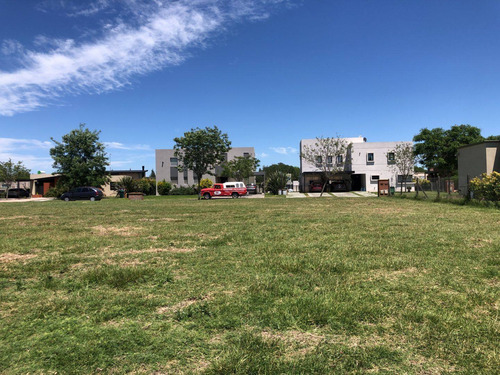 Imagen 4 de 11 de Exclusivo! Lote A La Laguna En La Isla Del Área 1 San Matias
