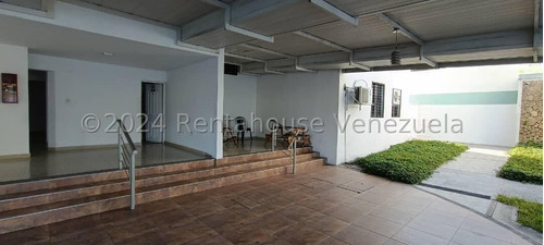  Sp Cómodo  Apartamento   En Alquiler Centro Barquisimeto  Lara, Venezuela , Selena Pacheco /3 Dormitorios  2 Baños  87.77 M² 