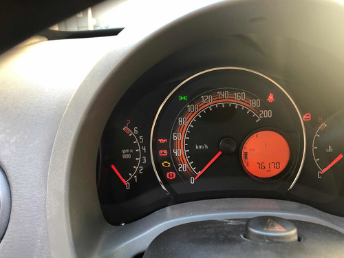 Fiat Uno 1.4 Attractive Pack Seg. 2013