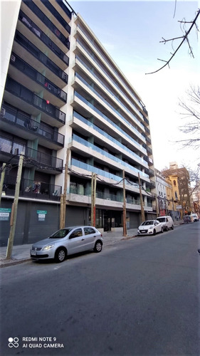 Venta De Apartamento En Torre De La Guardia, 2 Cocheras, 2 Dormitorios. Ideal Para Inversores, Contrato De Renta Vigente. 