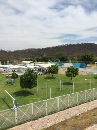 Club Deportivo Al Lado De Laguna Epatlán A 17 Km De Izúcar De Matamoros