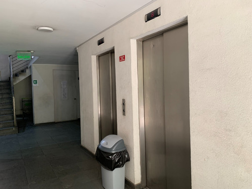 Edificio Patrimonial, A Pasos Del Metro Toesca.