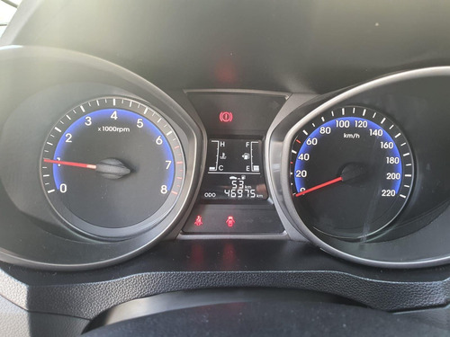 Imagem 11 de 13 de Hyundai Hb20 1.0 Comfort