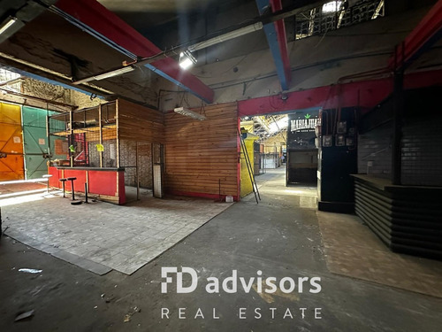 Arriendo Local Comercial + Bodega + Oficina, Santiago