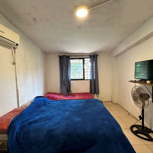 Venta Casa Ciudad De La Costa 1 Dormitorio, Cochera Y Terreno De 900 Mts2